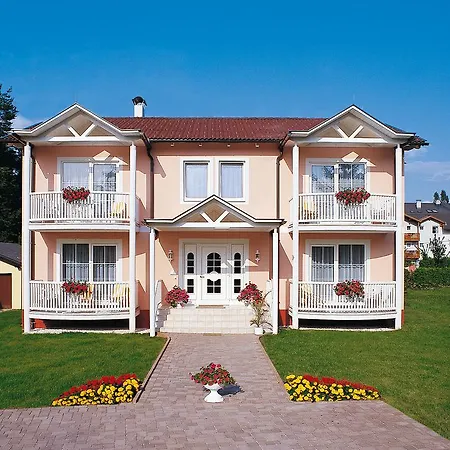 Stefanie * Sankt Kanzian am Klopeiner See